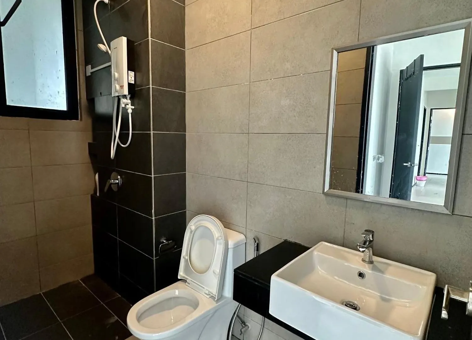 Urban Suites Jelutong By Bnb4U ジョージタウン マレーシア