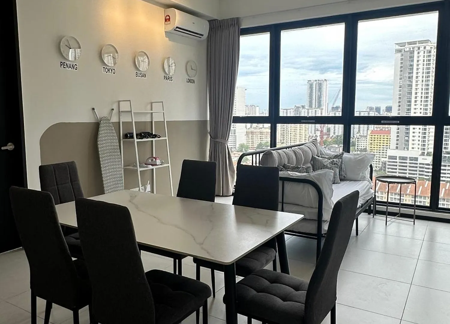Urban Suites Jelutong By Bnb4U ジョージタウン 0*,